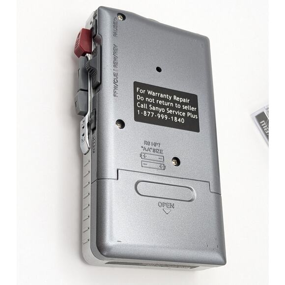 SANYO TRC-590M Microcassette Voice Activated Recorder Dictaphone w/Tapes TESTED - Picture 8 of 11